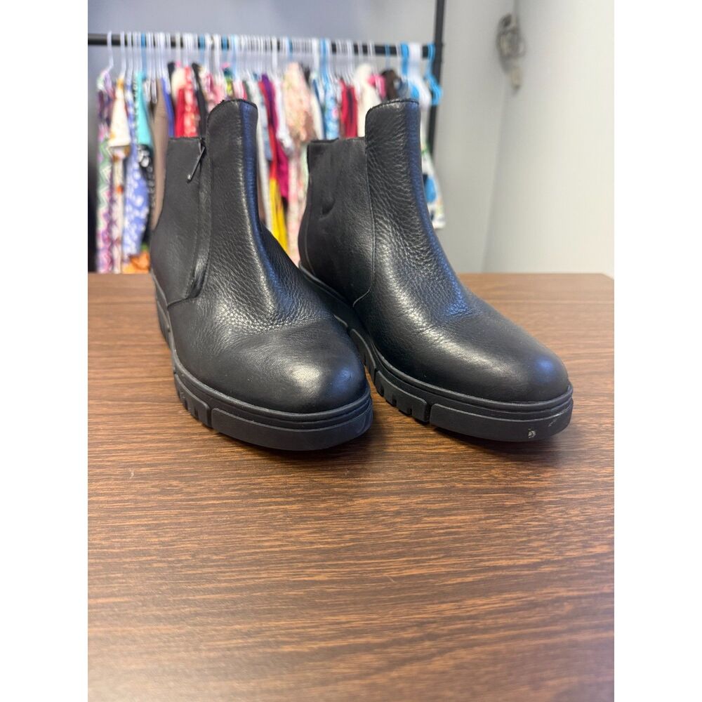 Vionic Uptown Sur Black Leather Weatherproof Ankle Boots Women’s Size 7
